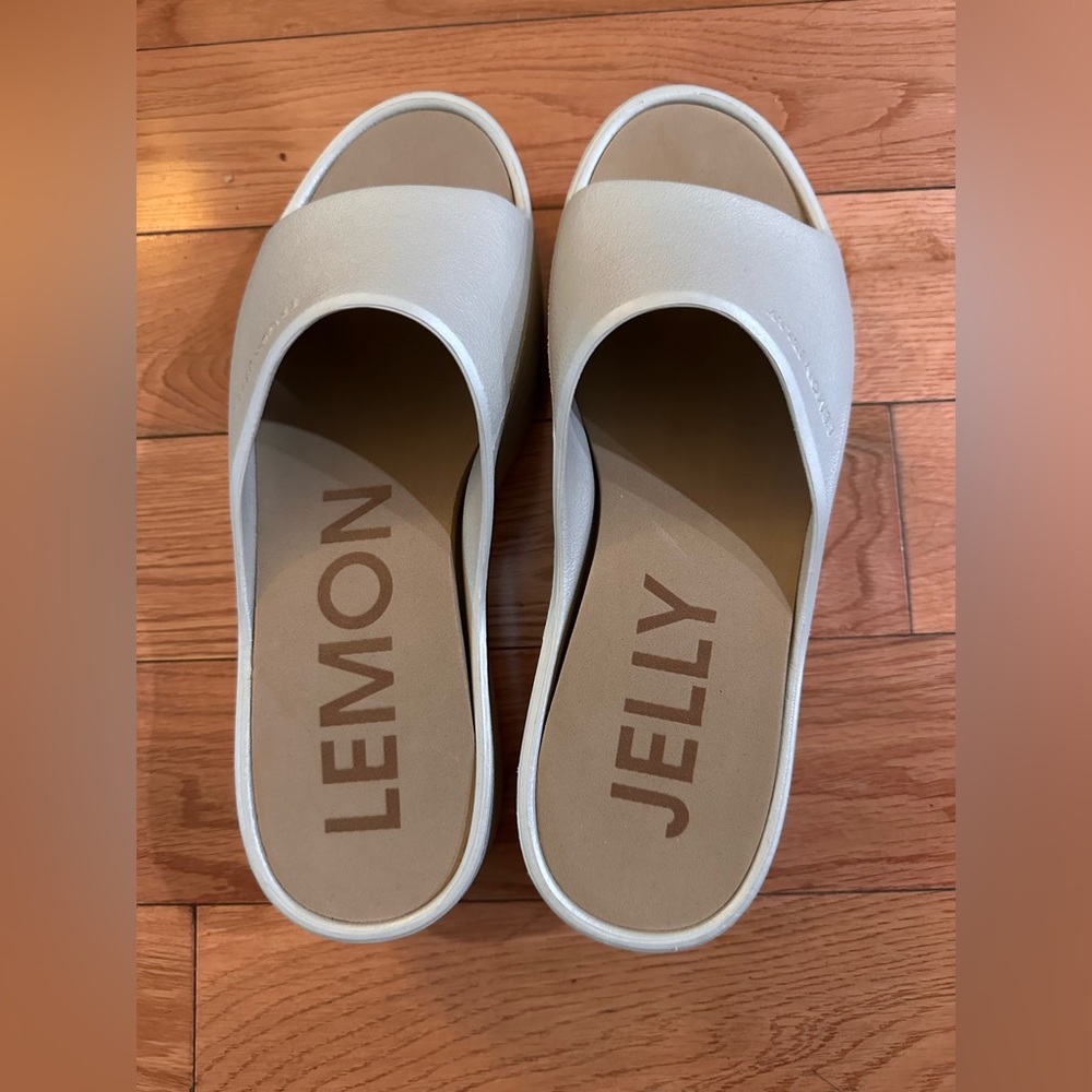Lemon Jelly wedges